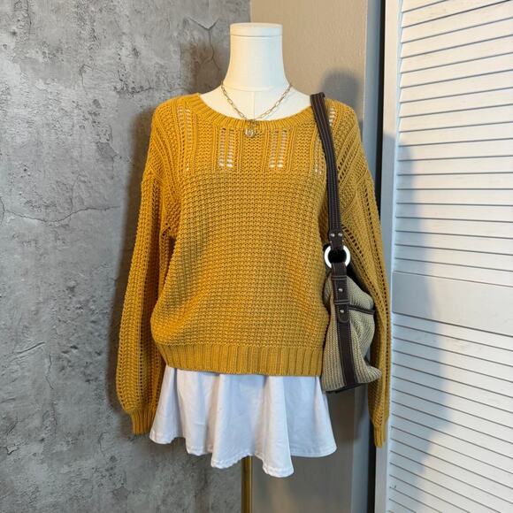 ☕️ Mustard Yellow American Eagle Crotchet Sweater - Picture 1 of 8